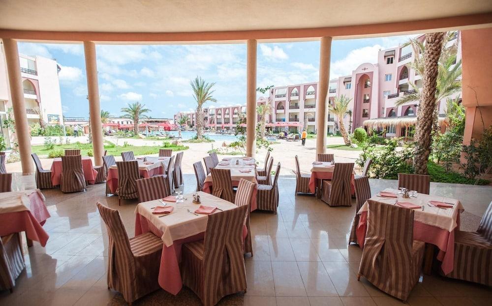 Hotel&Club Lella Meriam Zarzis Esterno foto